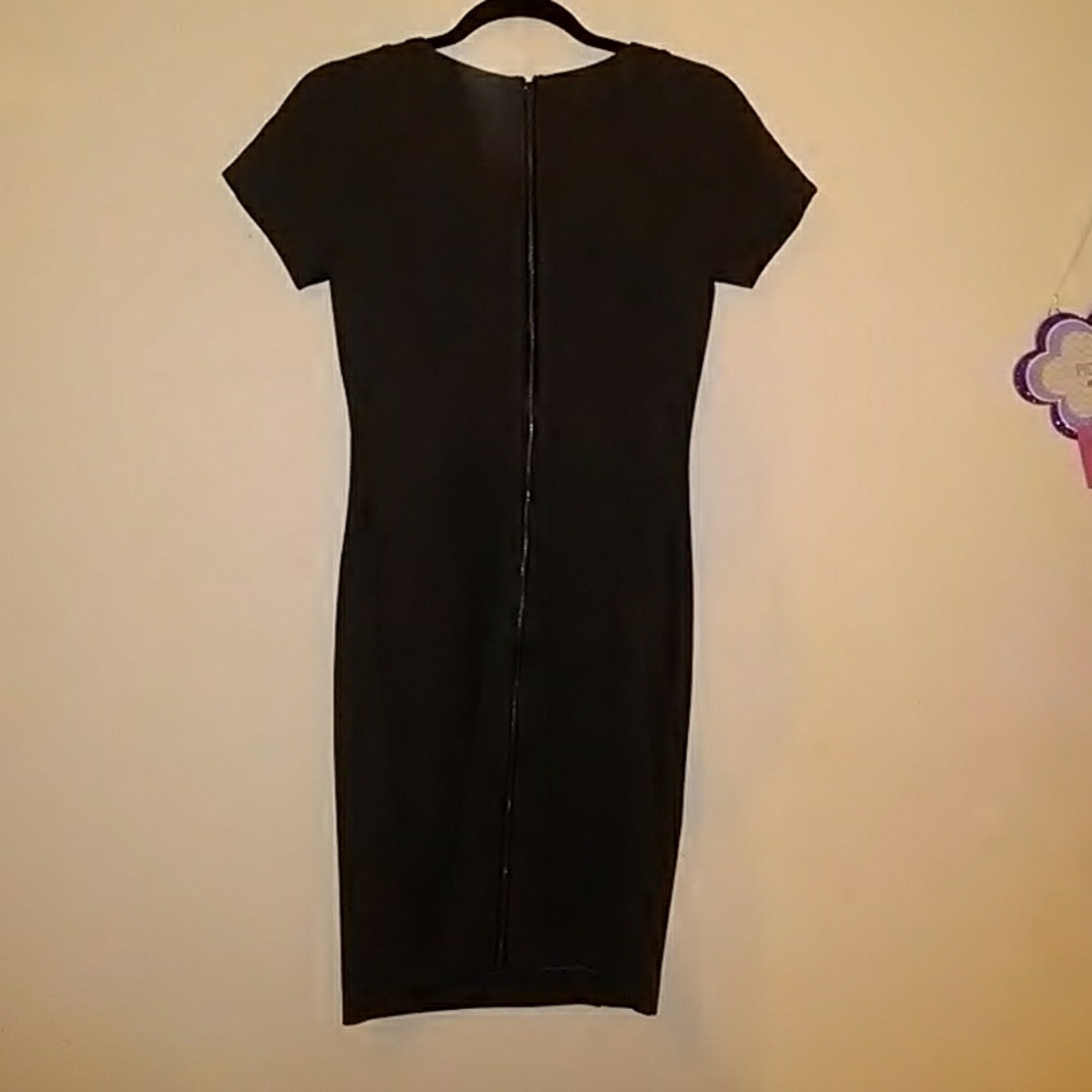 Dress - Picture 2 of 4